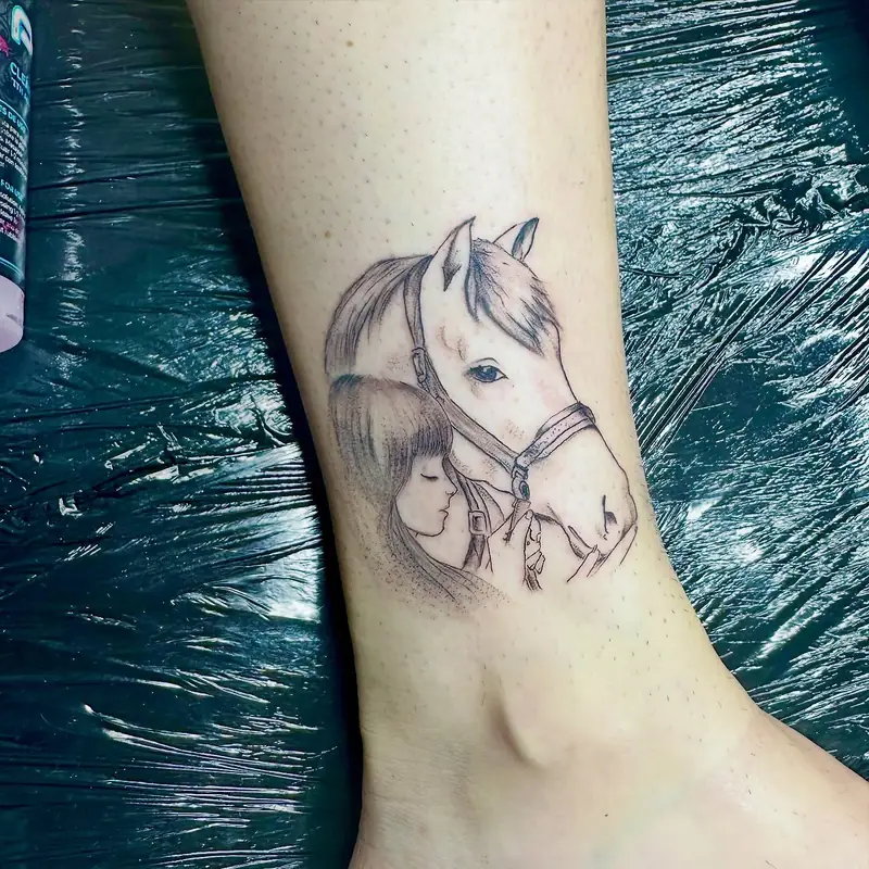 Ciò che sei, tatuaggio fine line
